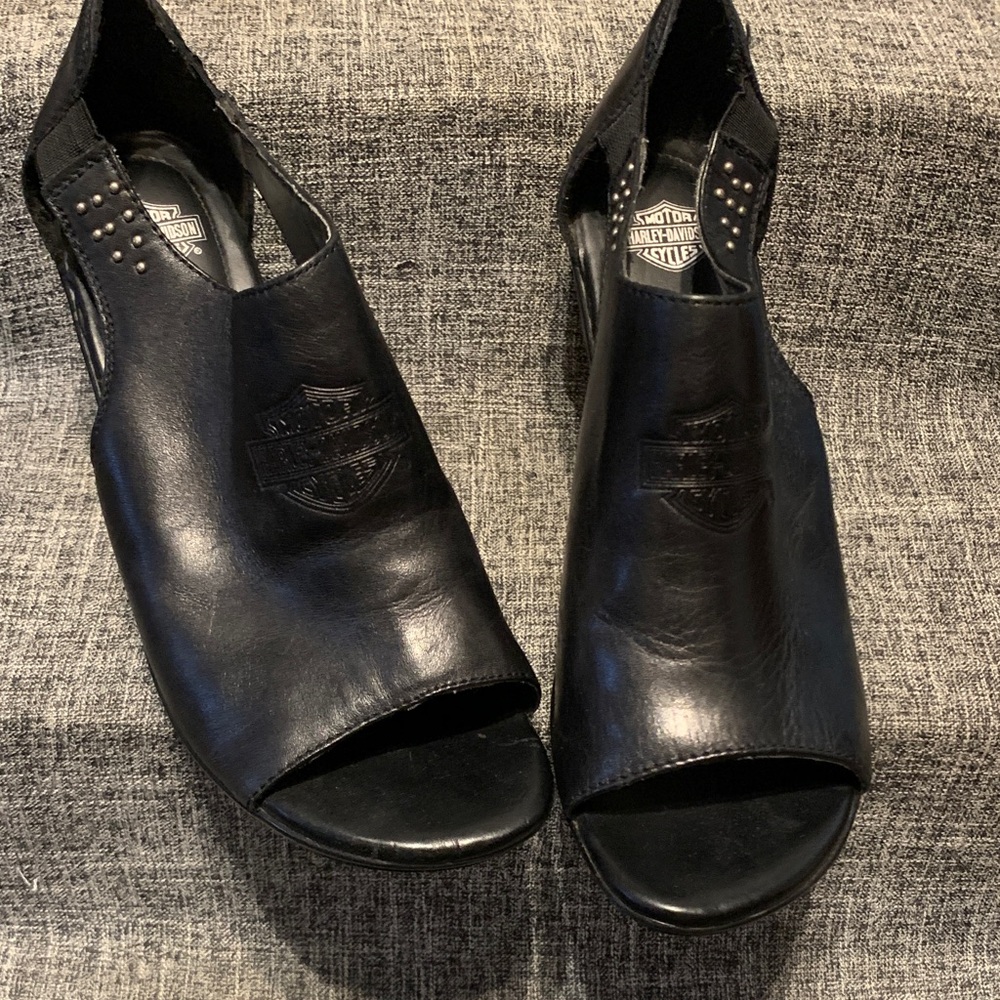 Super cool Harley Davidson open toe wedges!